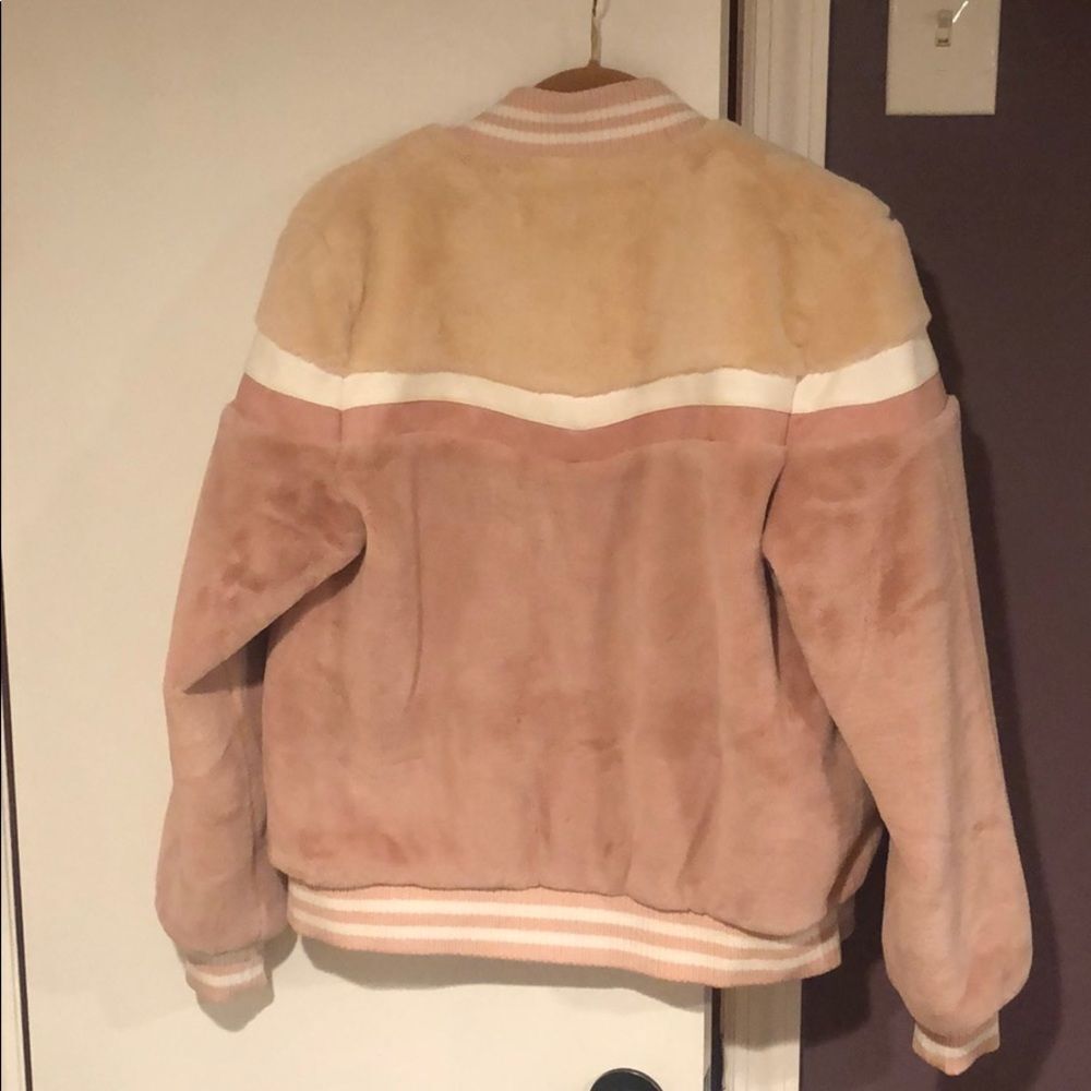 Iceberg Bomber in Beige Nude & Rose Sakura - Picture 9 of 9